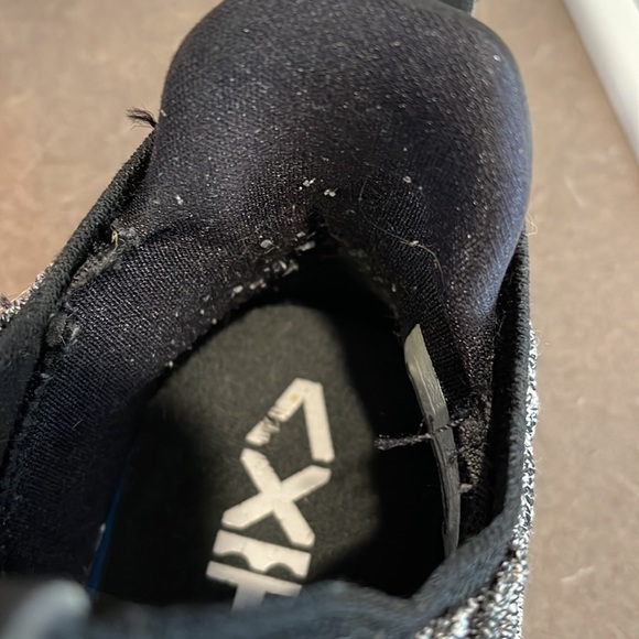 Nike Lebron 15 Low Ashes - Picture 5 of 5